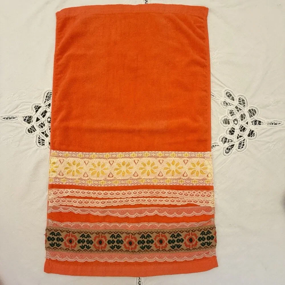 VTG St. Mary’s 70s Orange Bath Towel Set Boho Cottagecore Lace Trim Floral USA